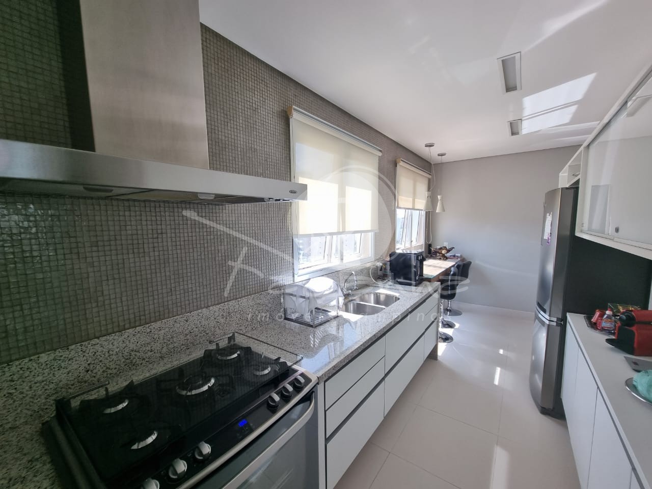 Apartamento à venda com 4 quartos, 160m² - Foto 17