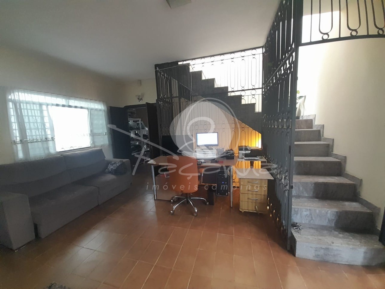 Casa à venda com 3 quartos, 320m² - Foto 3