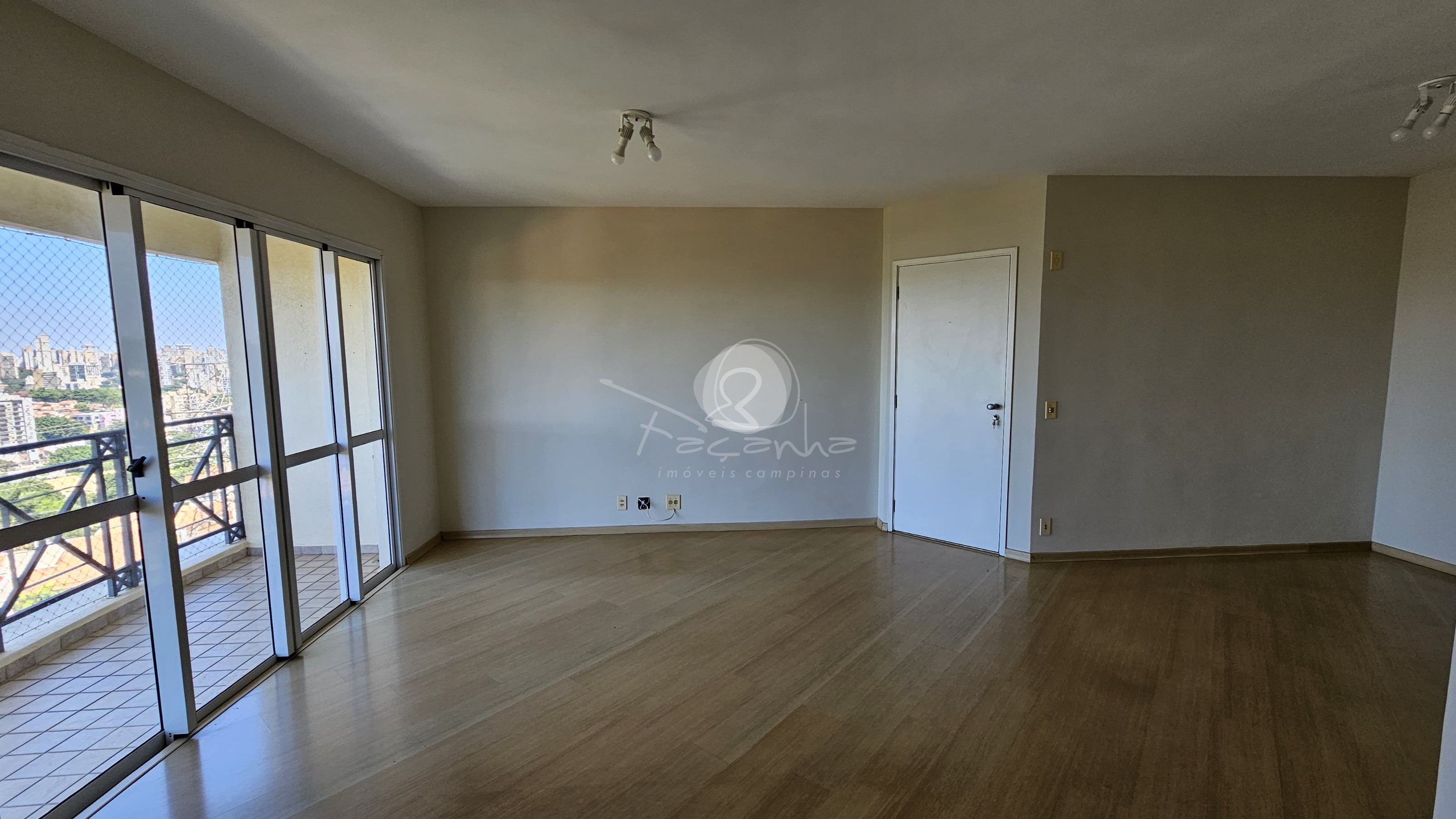 Apartamento à venda com 4 quartos, 110m² - Foto 1