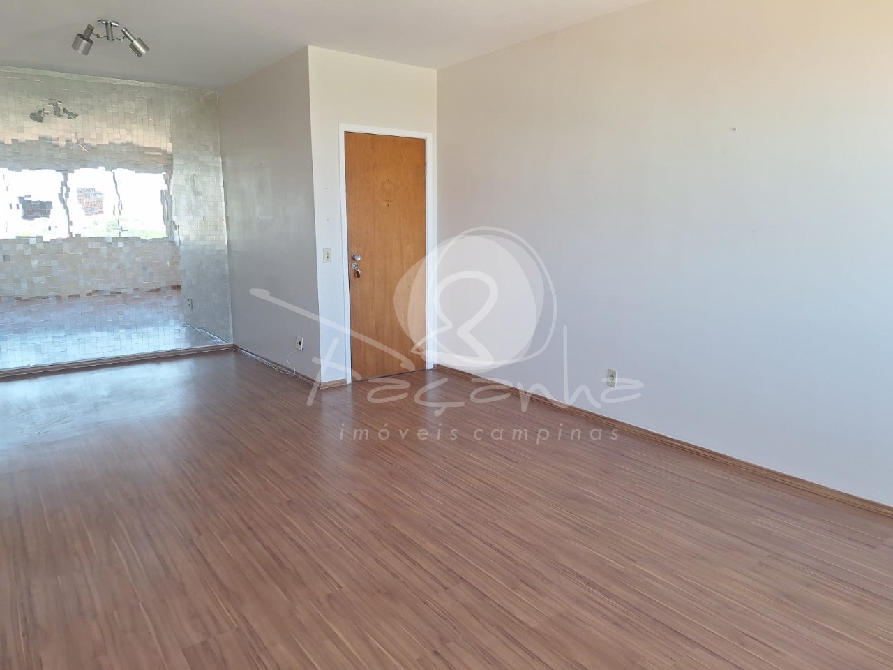 Apartamento à venda com 3 quartos, 125m² - Foto 3