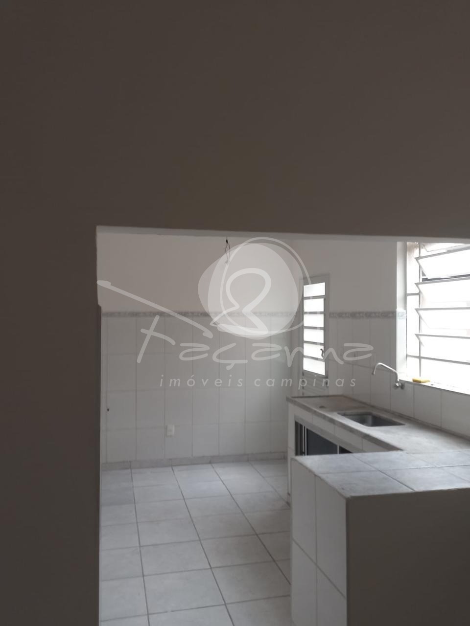 Casa à venda e aluguel com 3 quartos, 470m² - Foto 9