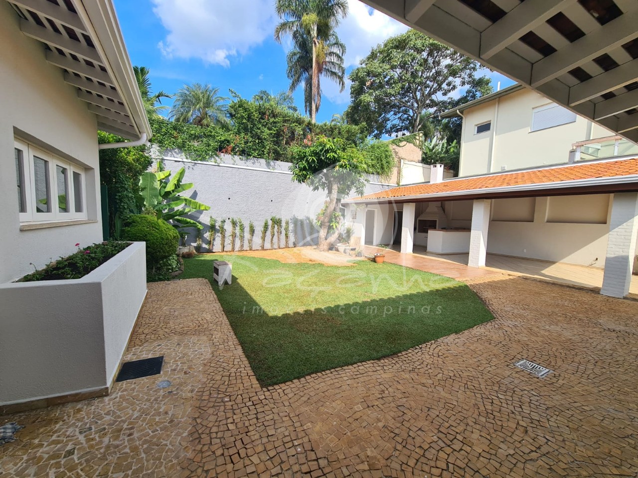 Casa de Condomínio à venda com 4 quartos, 361m² - Foto 35