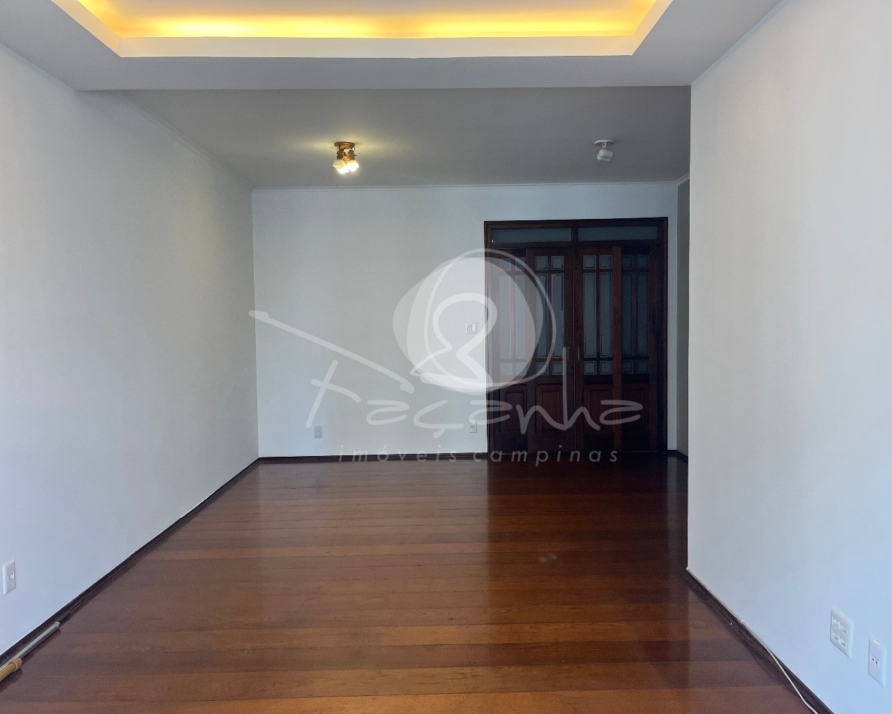 Apartamento à venda com 3 quartos, 150m² - Foto 4