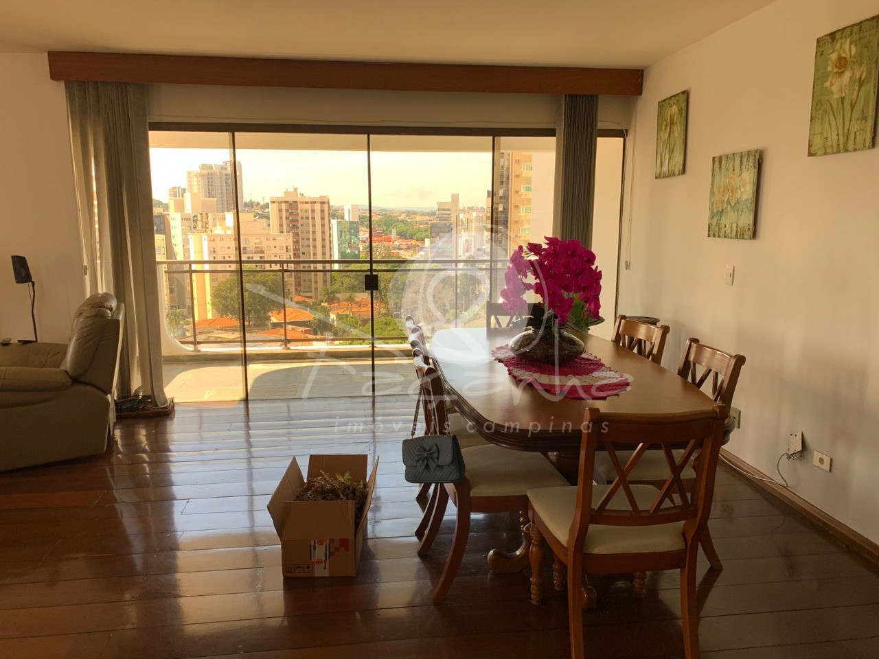 Apartamento à venda com 3 quartos, 245m² - Foto 2