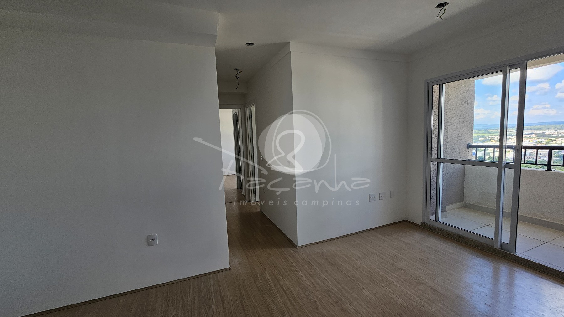 Apartamento à venda com 2 quartos, 56m² - Foto 1