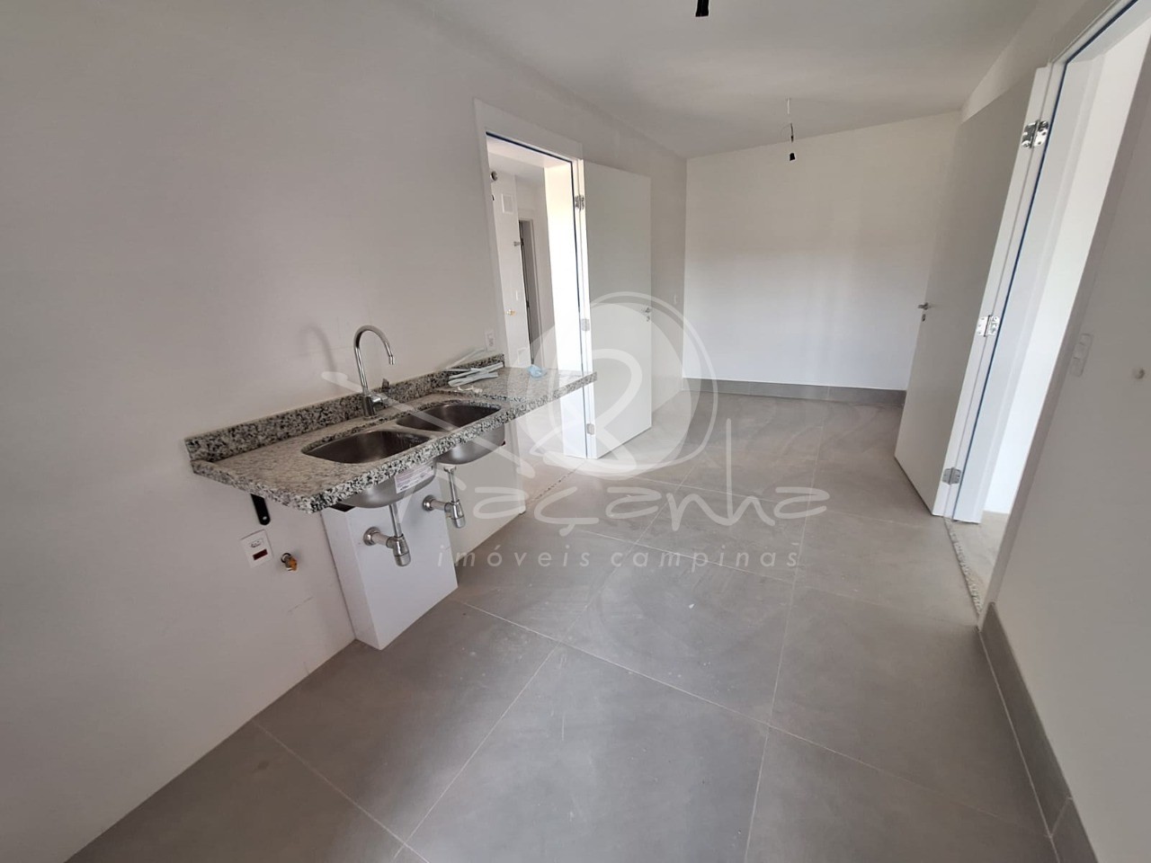 Apartamento à venda com 3 quartos, 157m² - Foto 10