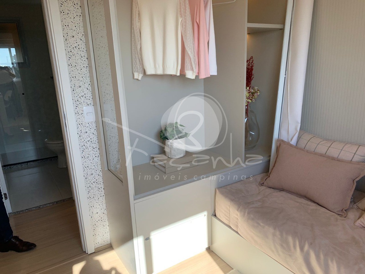 Apartamento à venda com 2 quartos, 70m² - Foto 11