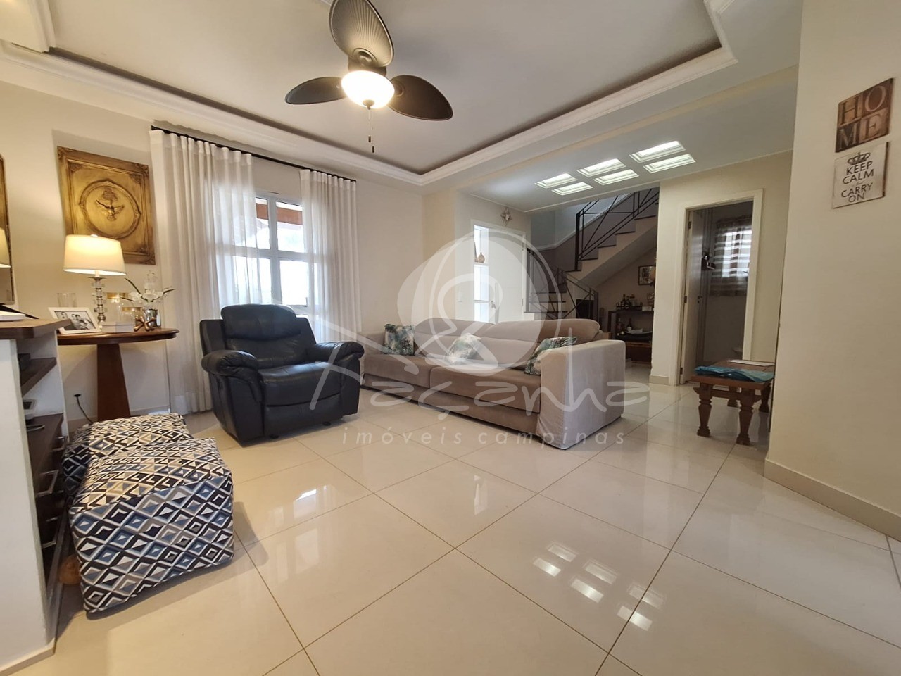 Casa de Condomínio à venda com 3 quartos, 234m² - Foto 4