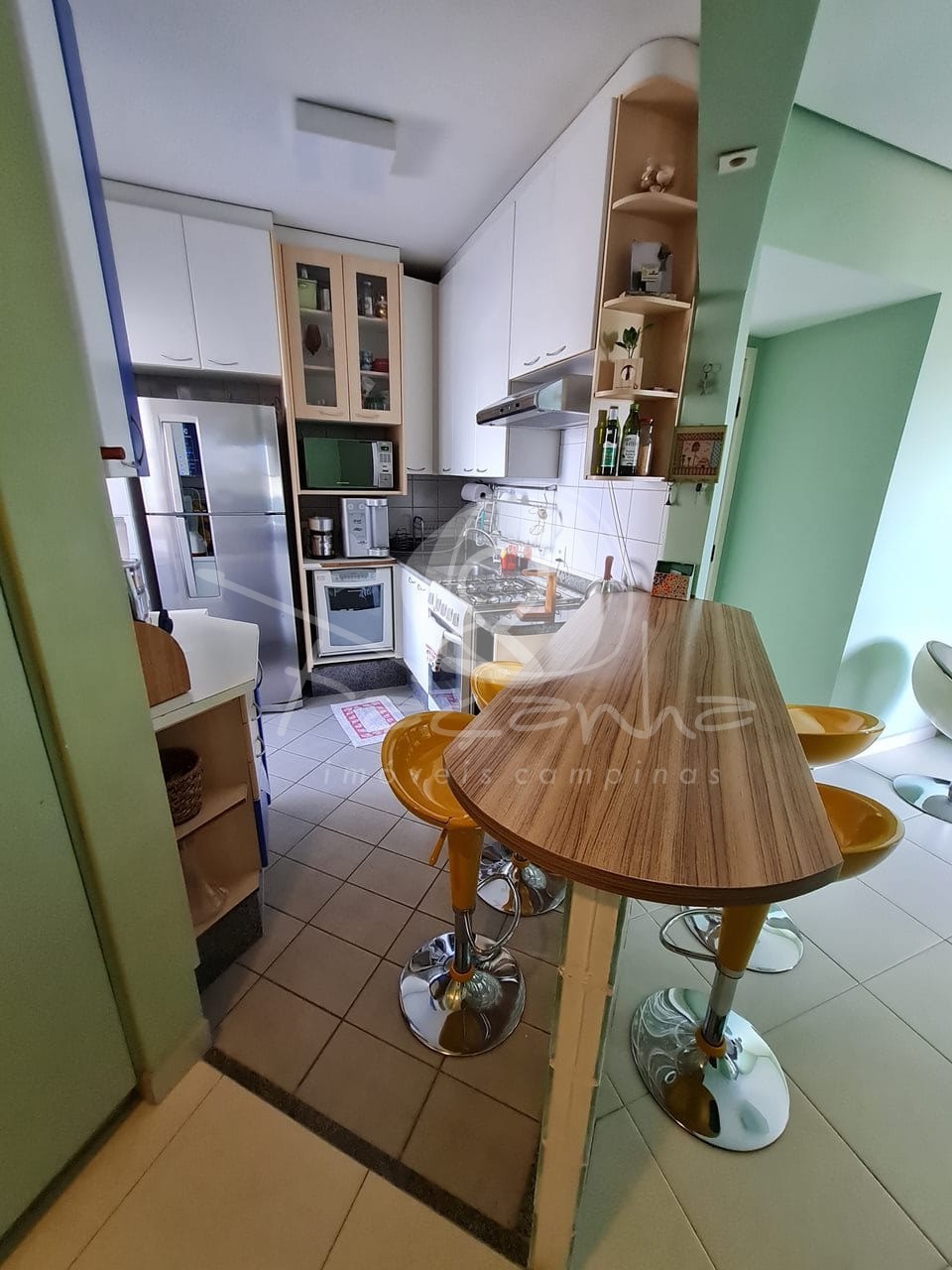 Apartamento à venda com 2 quartos, 65m² - Foto 2