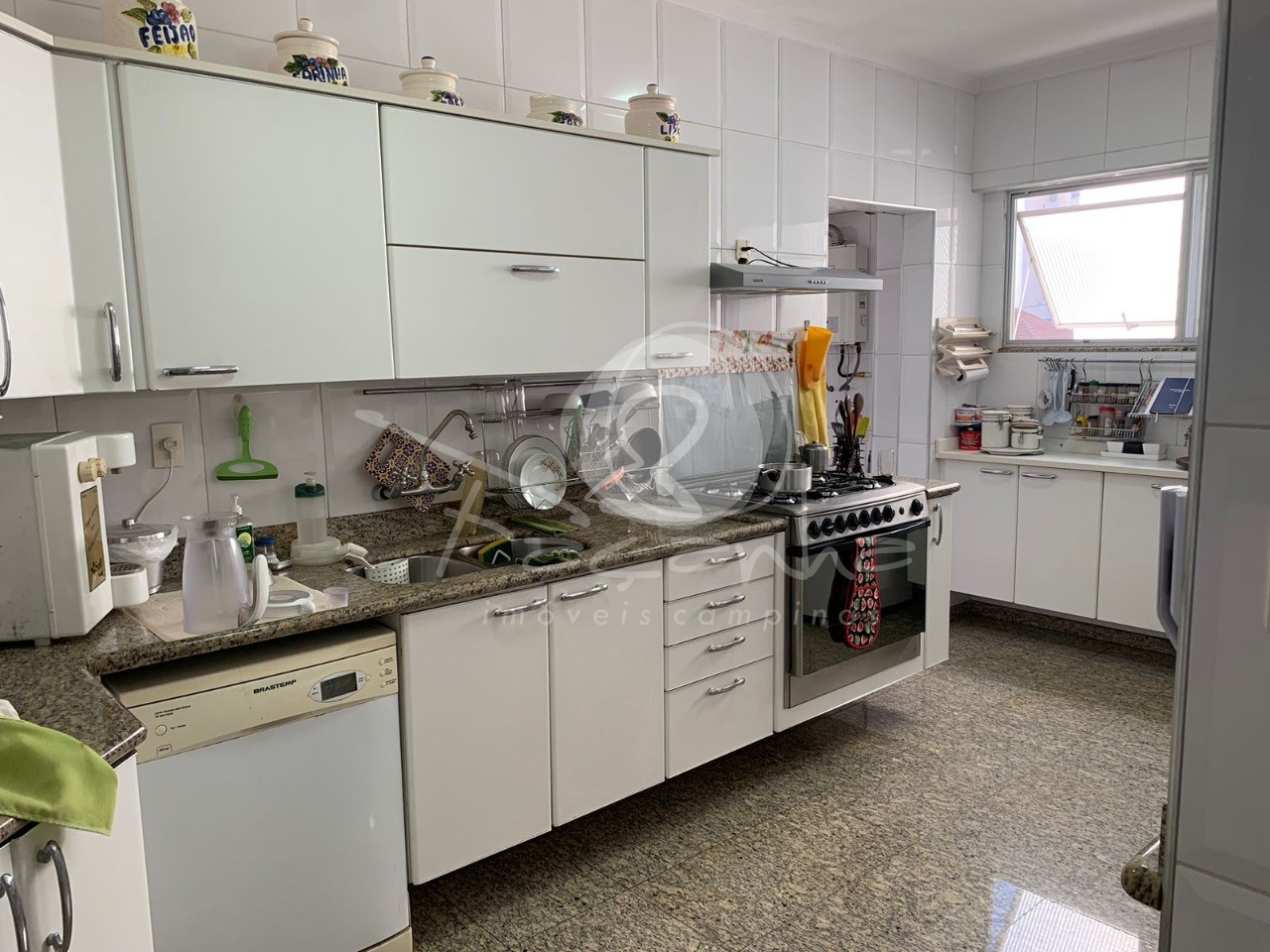 Apartamento à venda com 3 quartos, 240m² - Foto 26