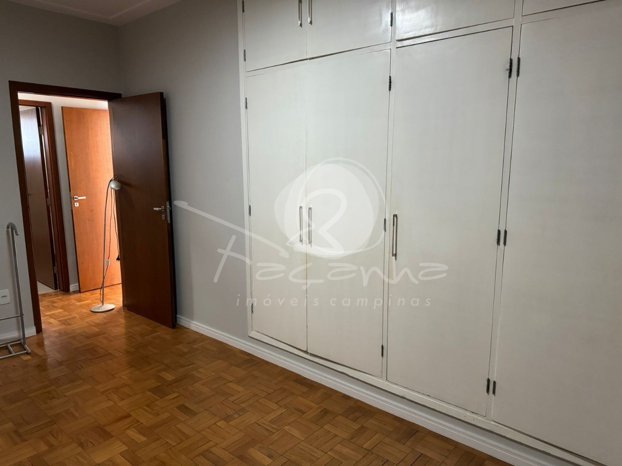 Apartamento à venda com 3 quartos, 140m² - Foto 7