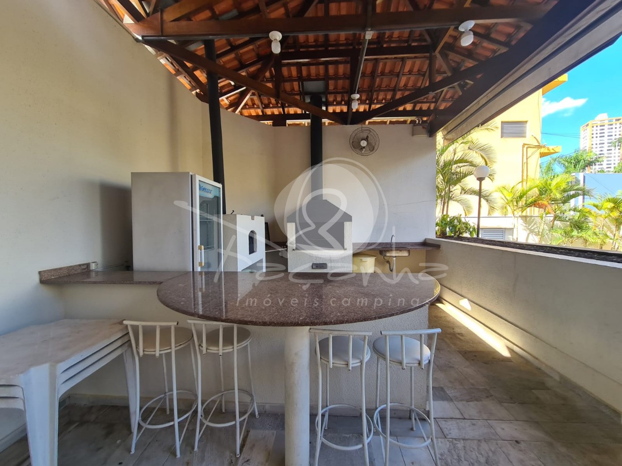 Apartamento à venda com 2 quartos, 68m² - Foto 31