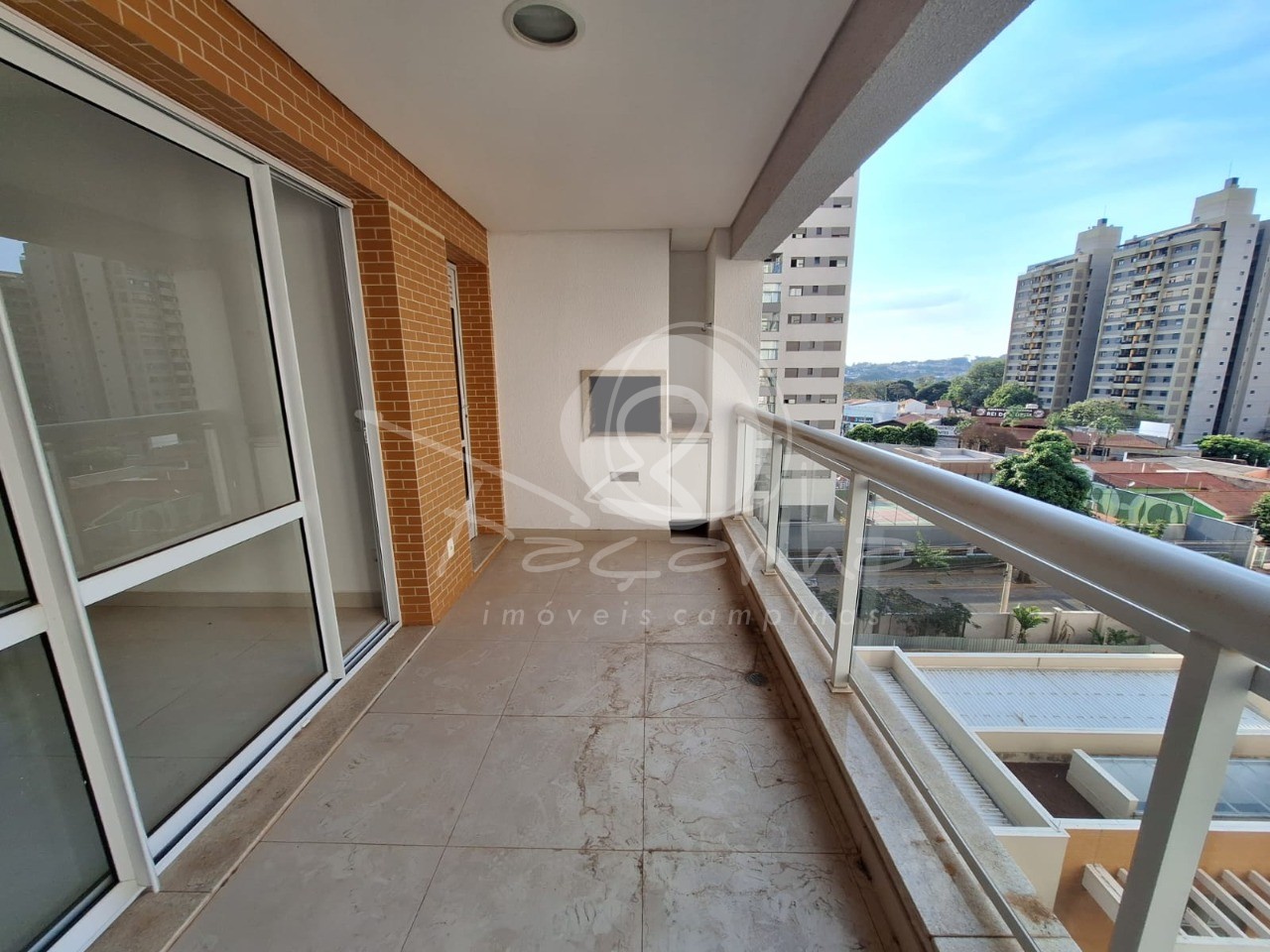 Apartamento à venda com 3 quartos, 119m² - Foto 3