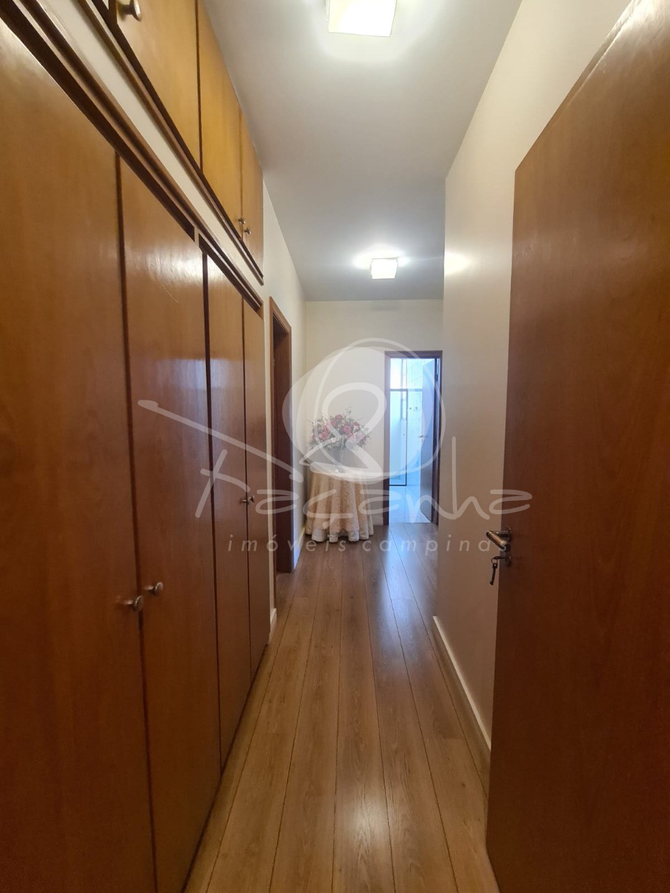 Apartamento à venda com 4 quartos, 232m² - Foto 12