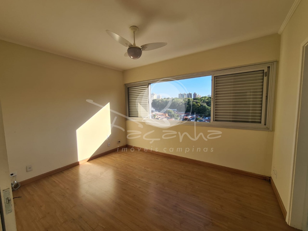 Apartamento à venda com 3 quartos, 111m² - Foto 15