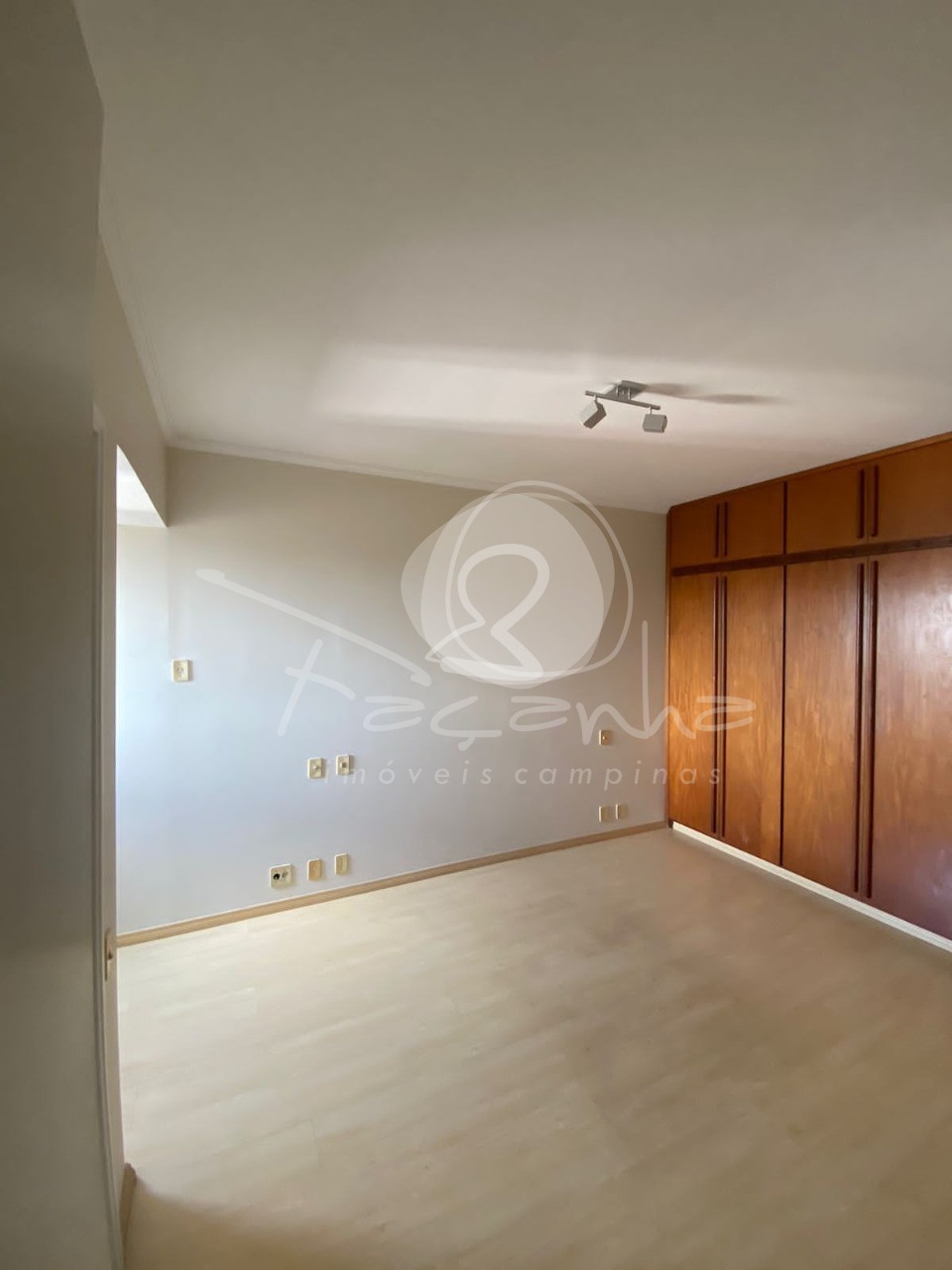 Apartamento à venda com 2 quartos, 96m² - Foto 8