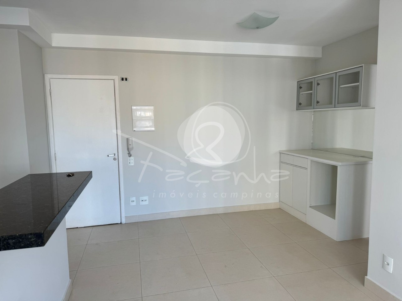 Apartamento à venda com 2 quartos, 65m² - Foto 2