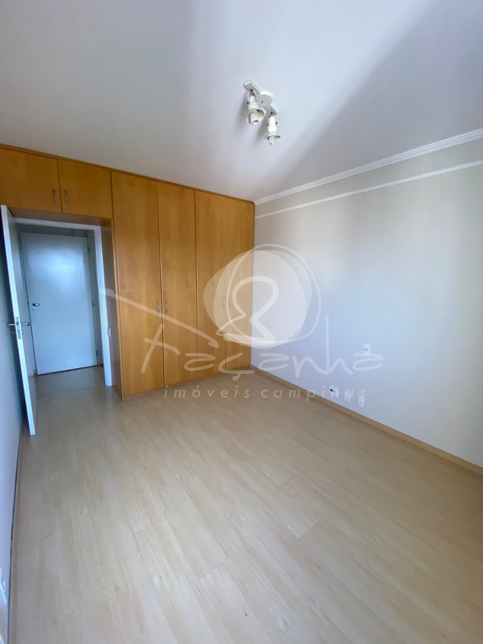 Apartamento à venda com 2 quartos, 96m² - Foto 10