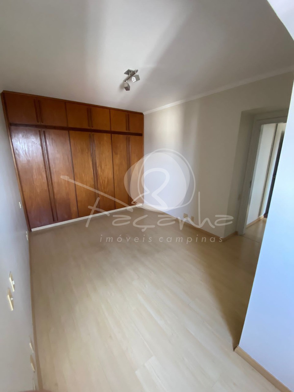 Apartamento à venda com 2 quartos, 96m² - Foto 7