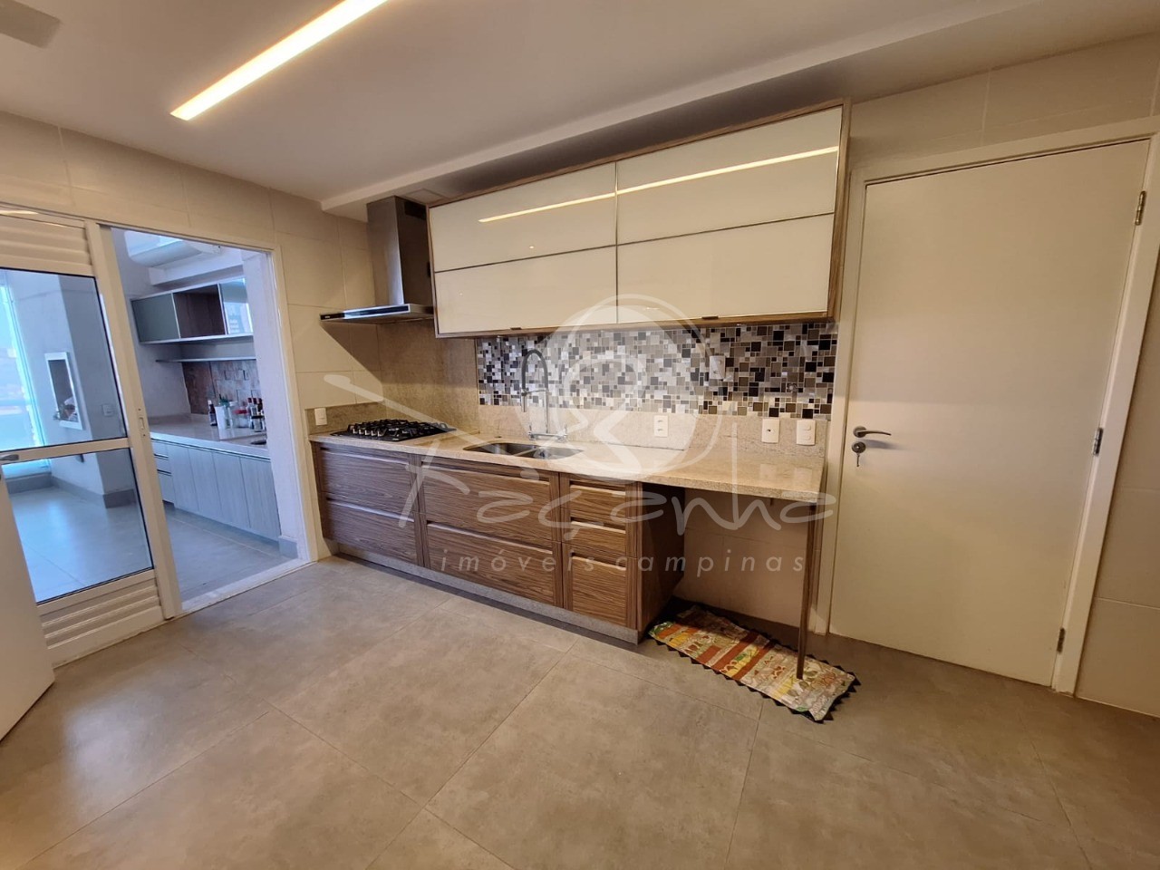 Apartamento à venda com 3 quartos, 189m² - Foto 13