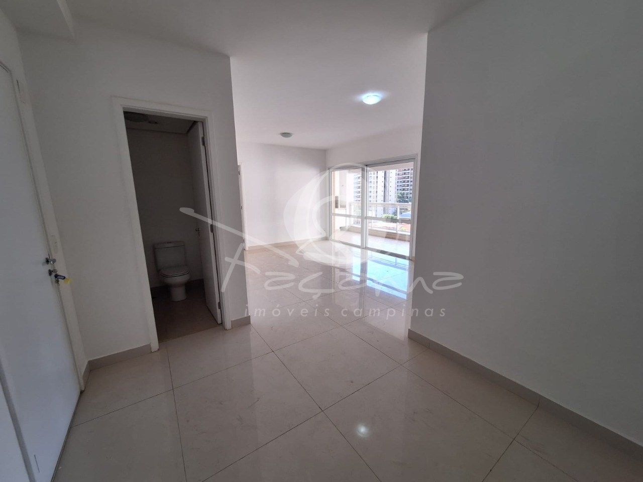 Apartamento à venda com 3 quartos, 119m² - Foto 2