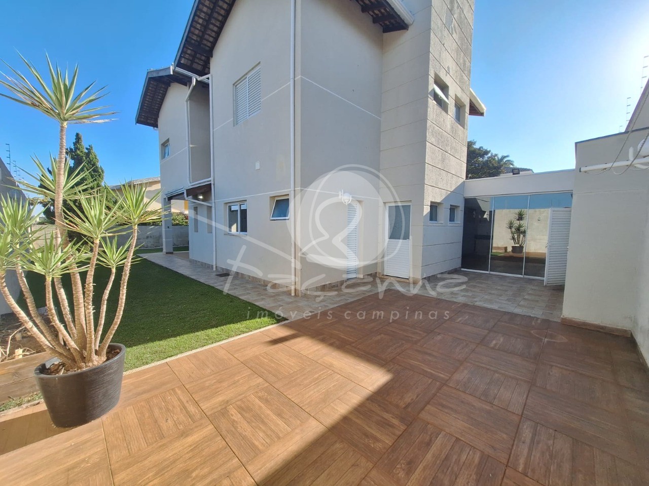 Casa de Condomínio à venda com 3 quartos, 250m² - Foto 32