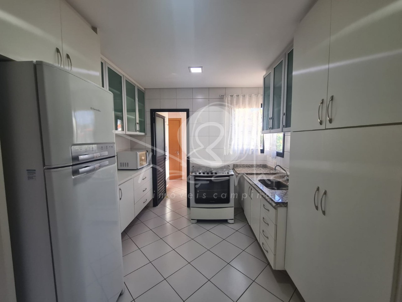 Apartamento para alugar com 4 quartos, 130m² - Foto 26