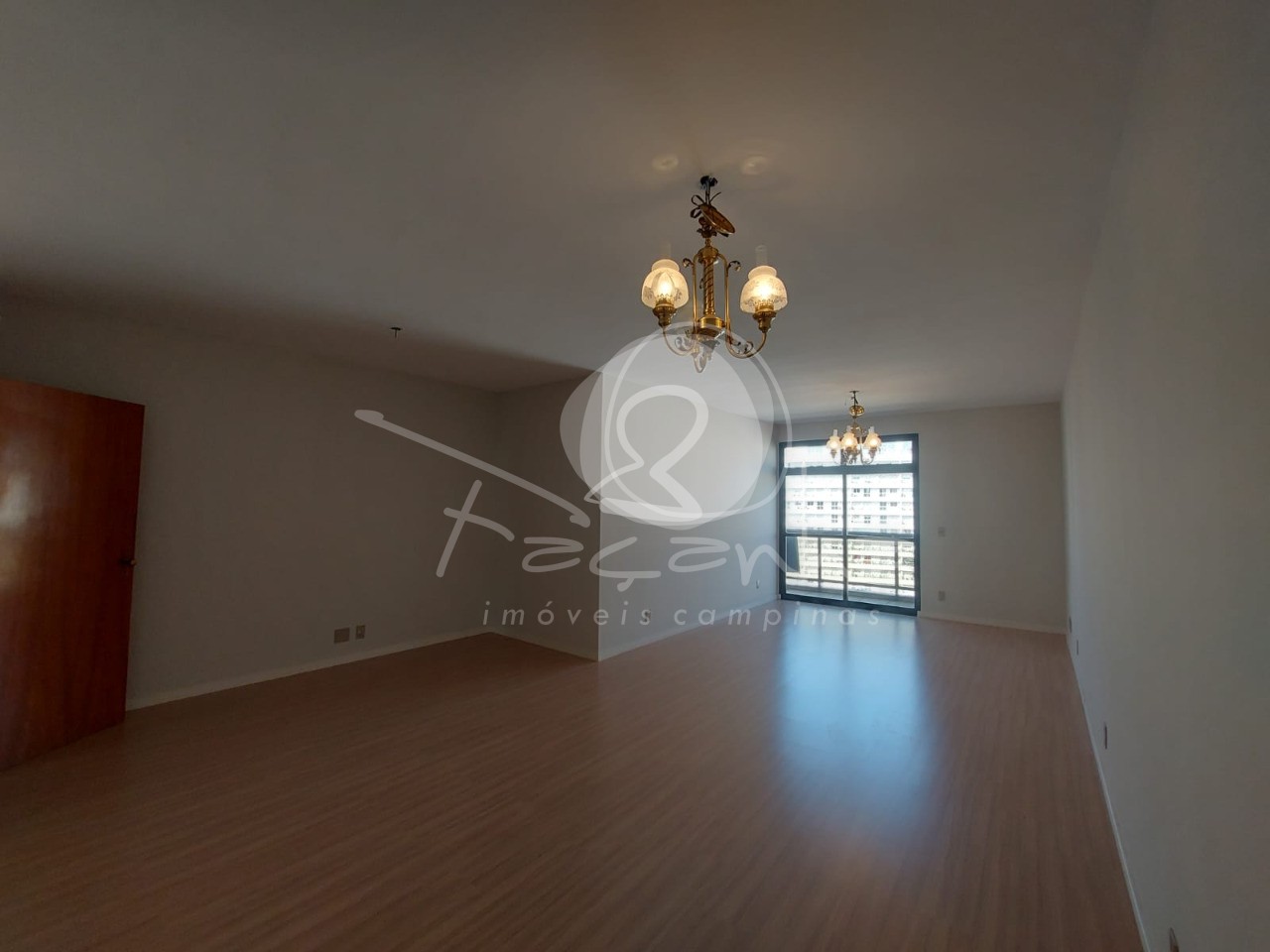 Apartamento à venda e aluguel com 3 quartos, 136m² - Foto 1