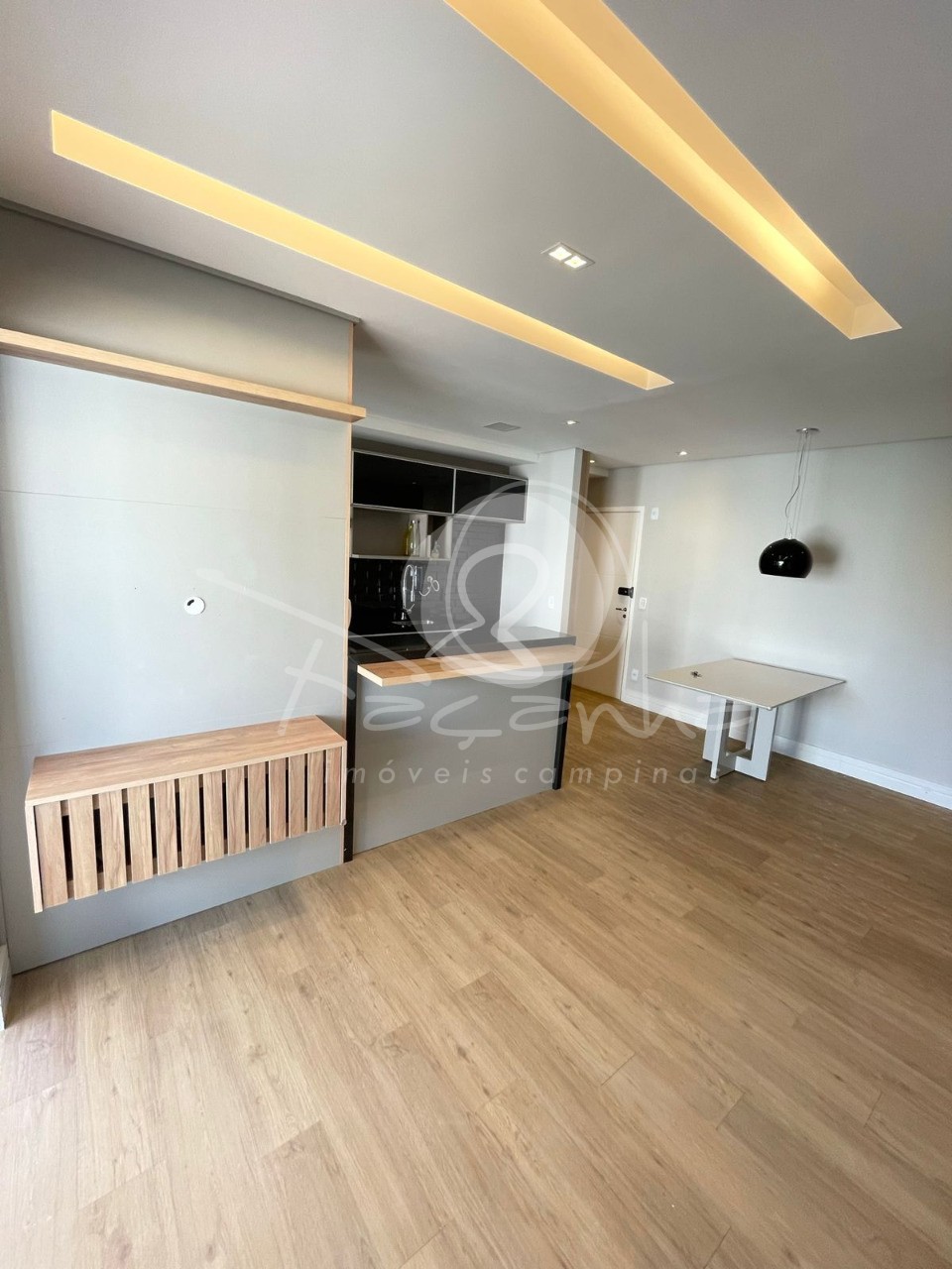 Apartamento à venda com 2 quartos, 67m² - Foto 2