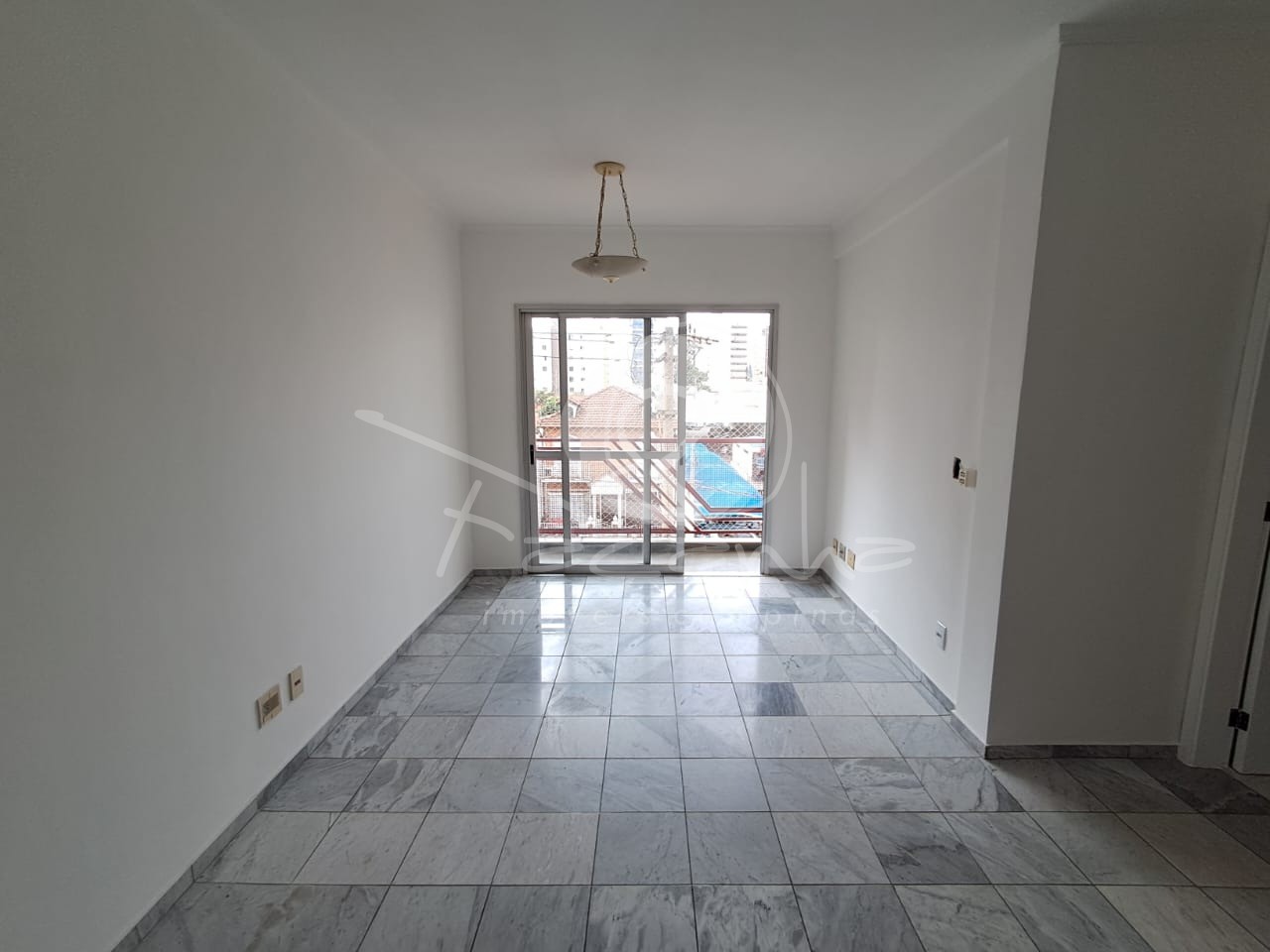 Apartamento à venda com 3 quartos, 84m² - Foto 1