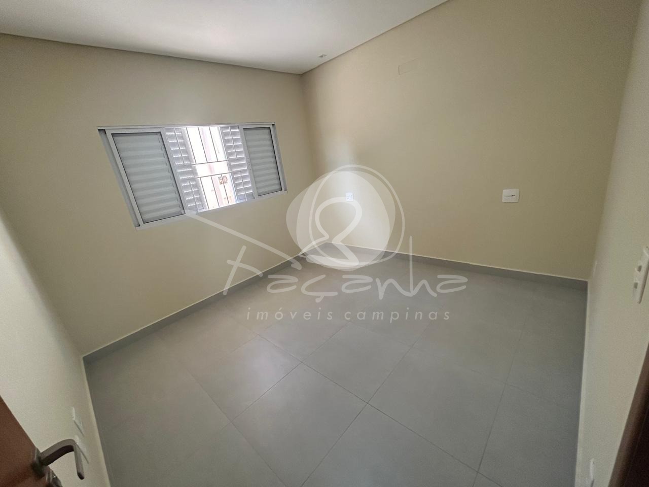 Sobrado à venda com 4 quartos, 372m² - Foto 3