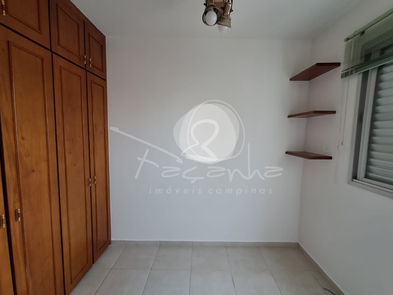 Apartamento à venda com 3 quartos, 84m² - Foto 2