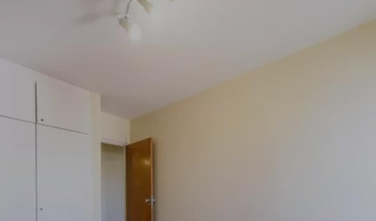 Apartamento à venda com 3 quartos, 87m² - Foto 3