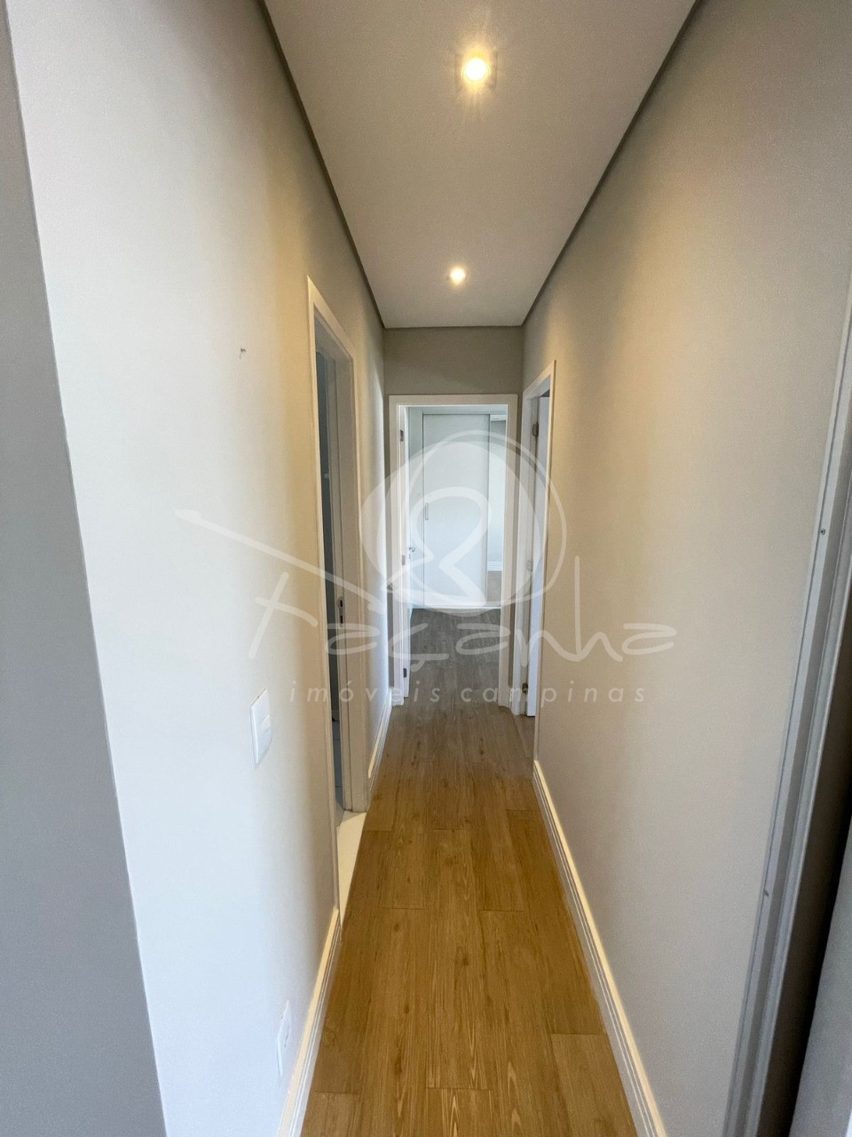 Apartamento à venda com 2 quartos, 67m² - Foto 11