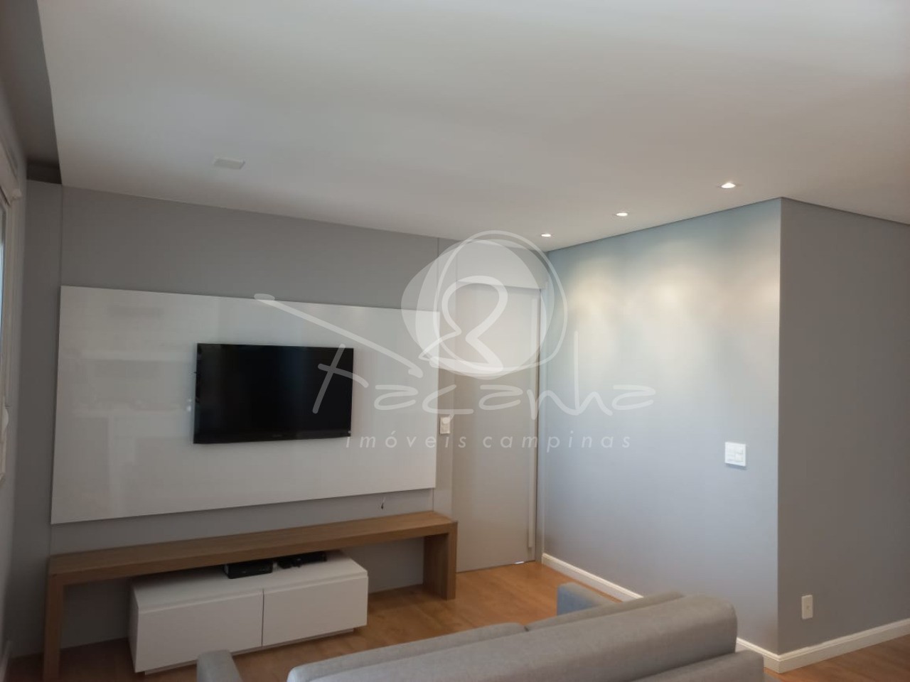 Apartamento à venda com 3 quartos, 106m² - Foto 2