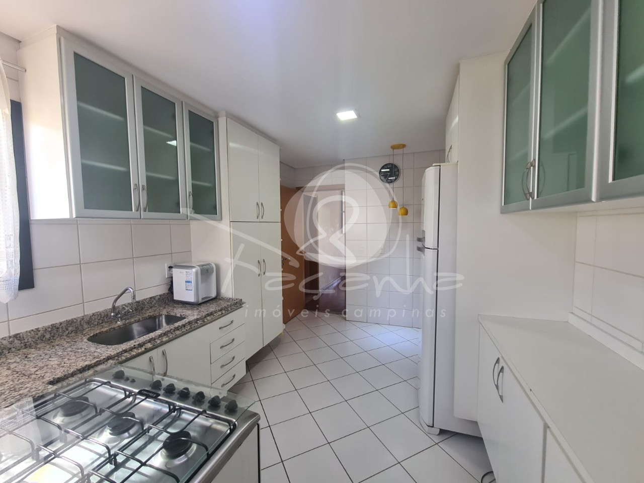 Apartamento para alugar com 4 quartos, 130m² - Foto 30