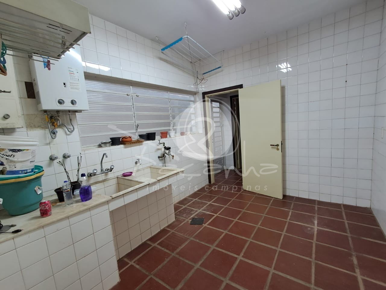 Casa à venda com 2 quartos, 600m² - Foto 12