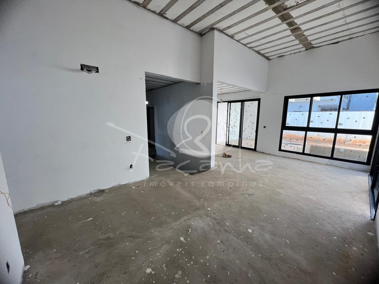 Casa de Condomínio à venda com 4 quartos, 201m² - Foto 4