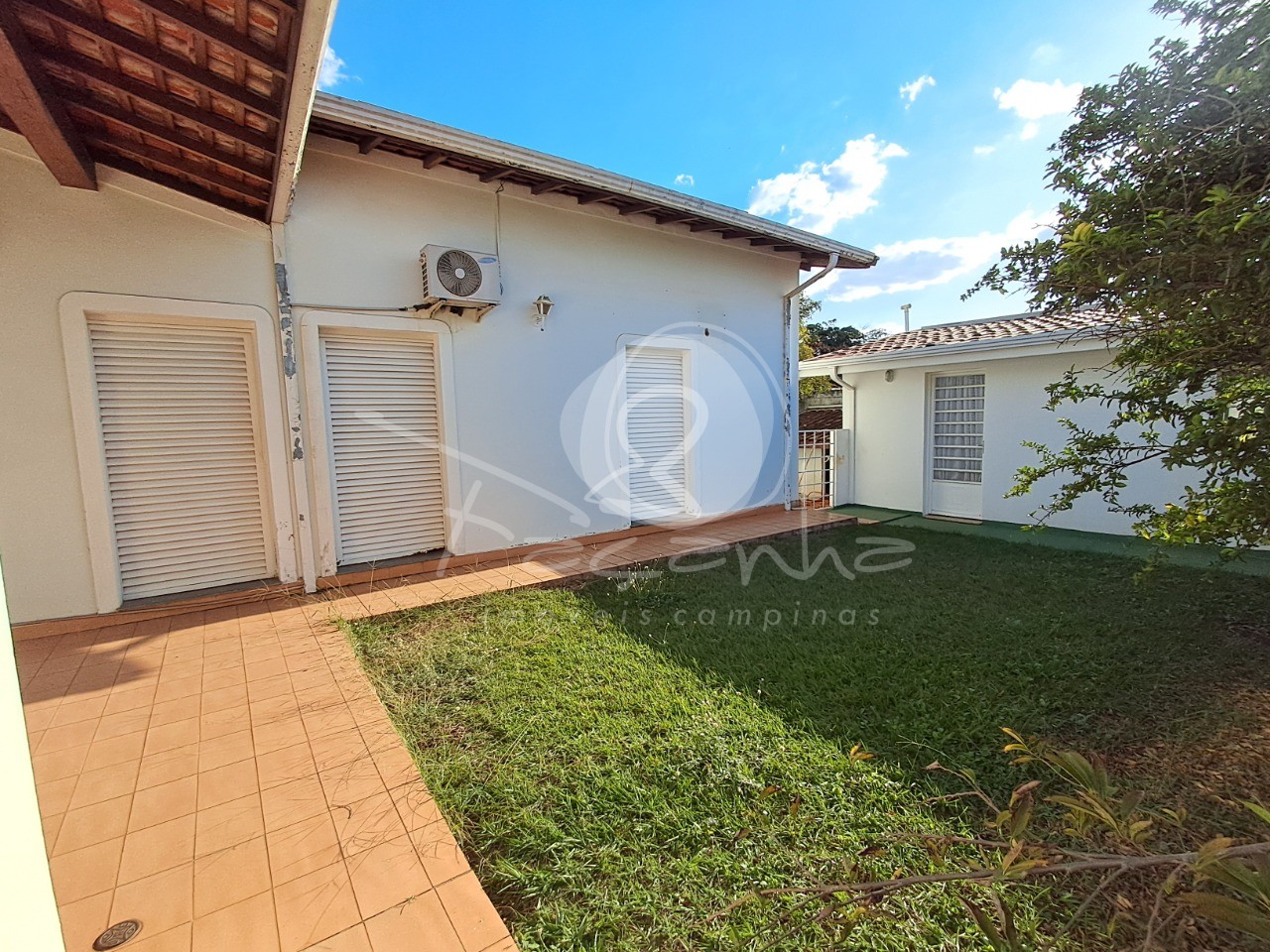 Casa à venda com 3 quartos, 450m² - Foto 9