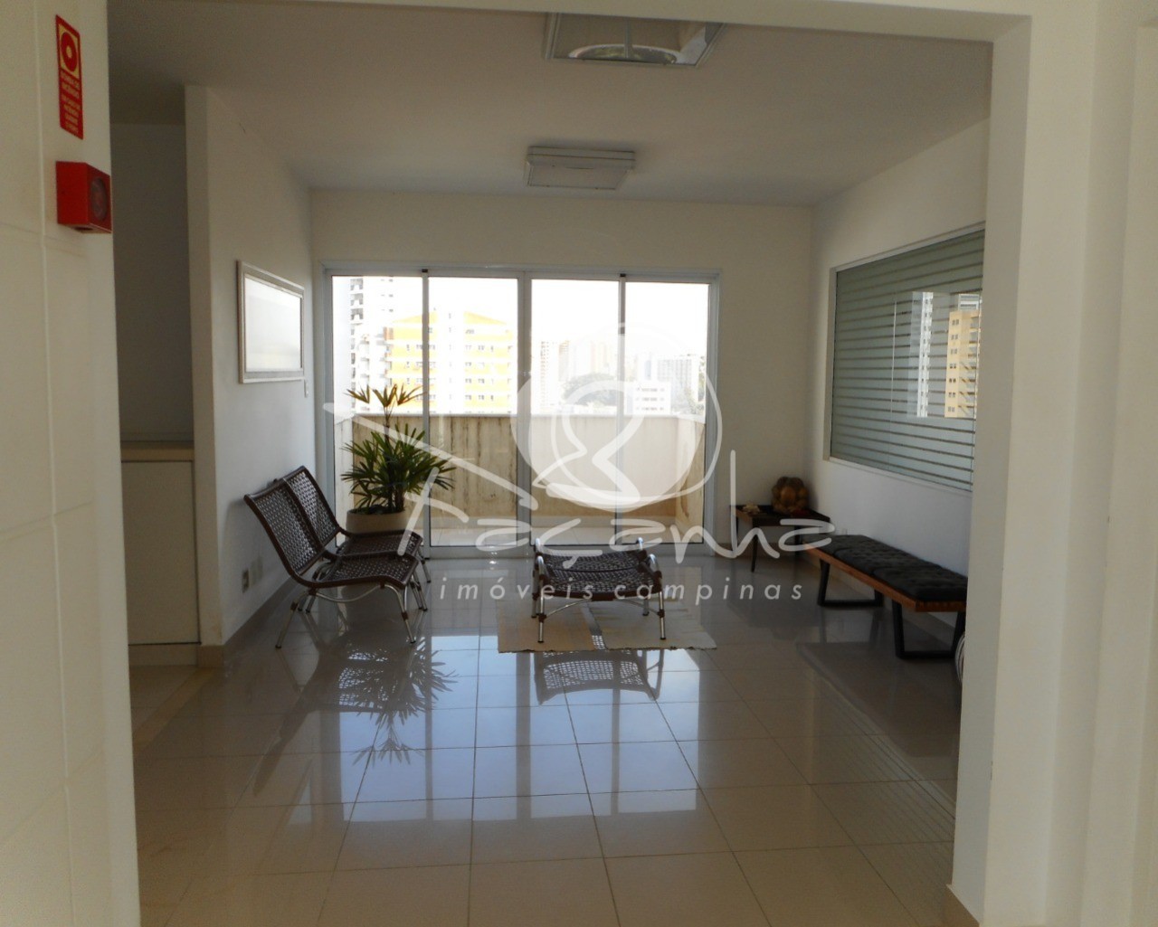 Apartamento à venda com 1 quarto, 55m² - Foto 15