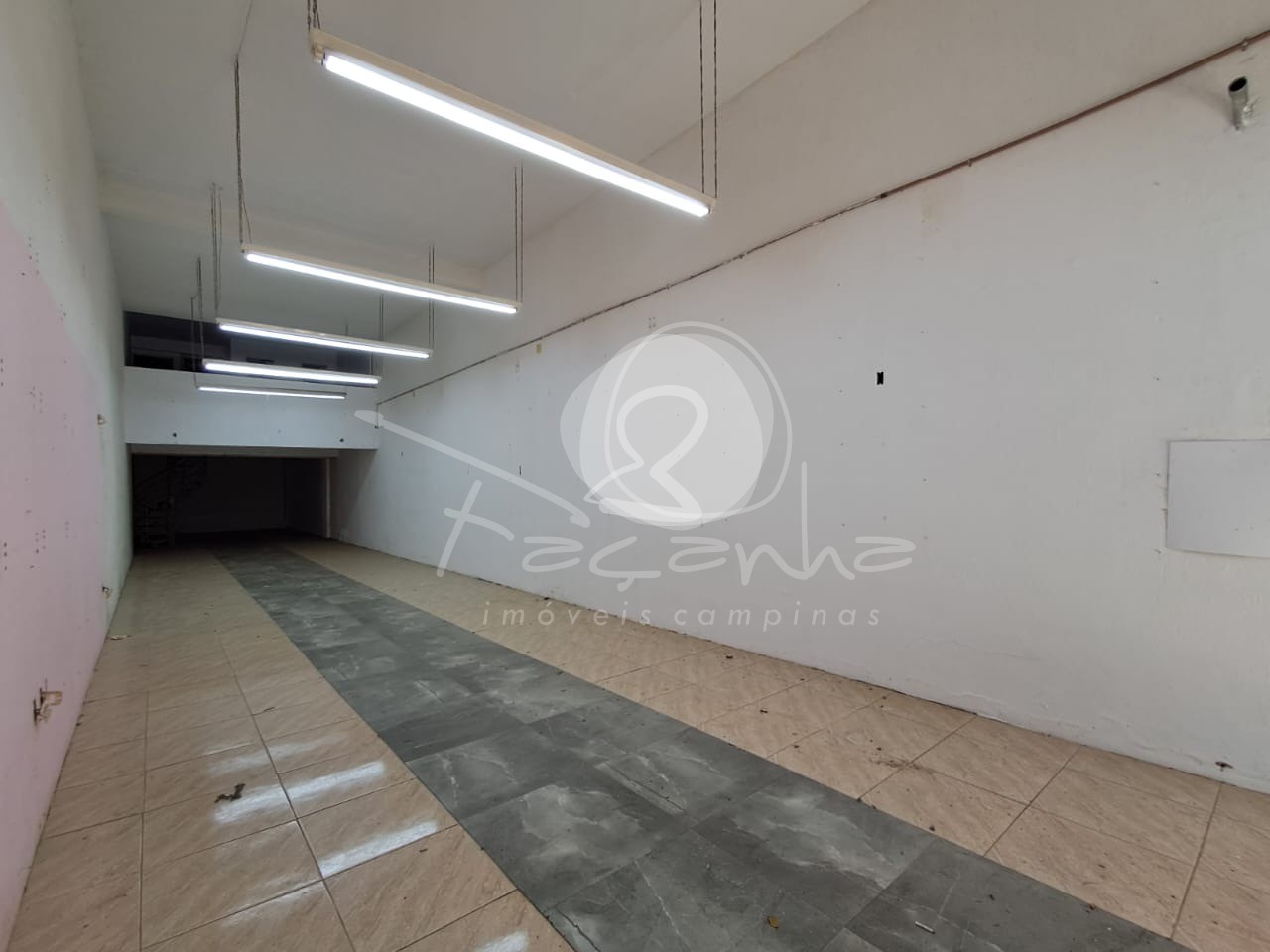 Loja-Salão para alugar, 140m² - Foto 1