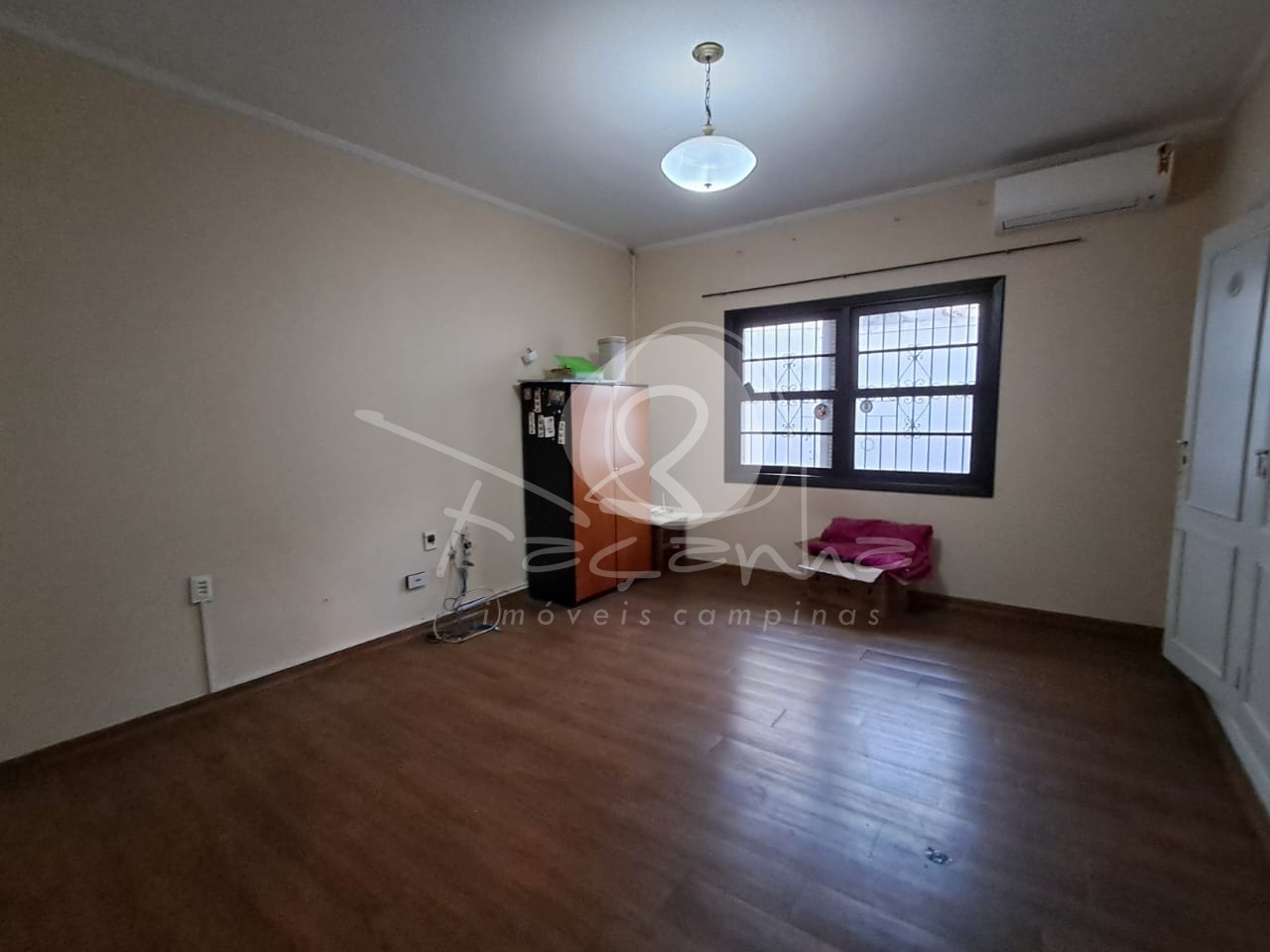 Casa à venda com 2 quartos, 600m² - Foto 7