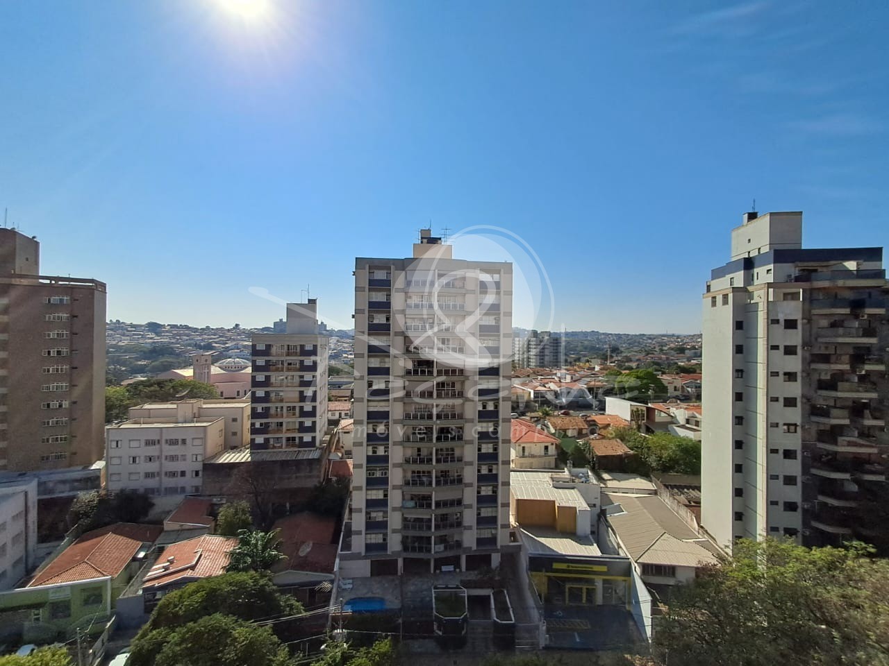 Apartamento para alugar com 4 quartos, 200m² - Foto 6