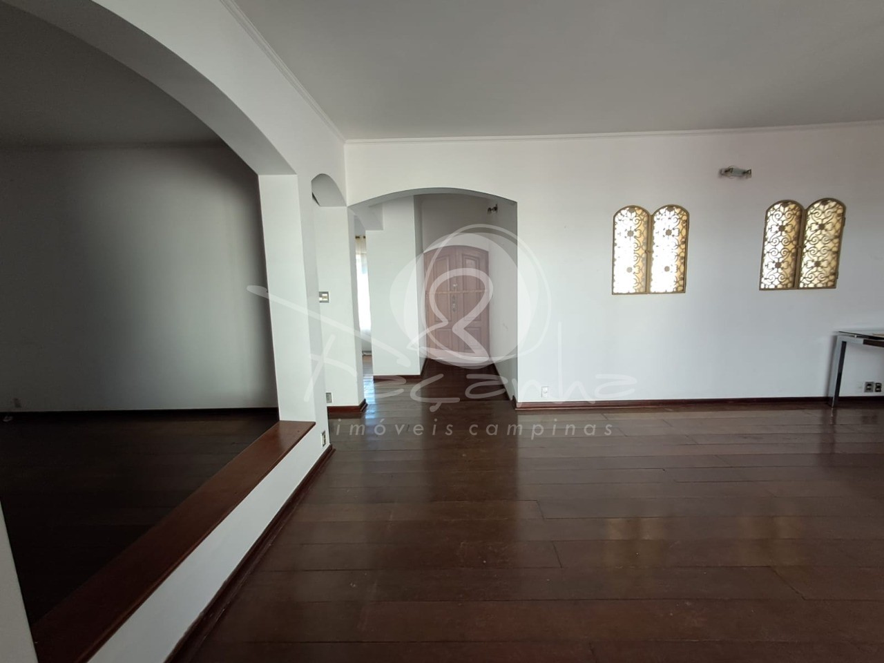 Casa de Condomínio à venda com 4 quartos, 540m² - Foto 9