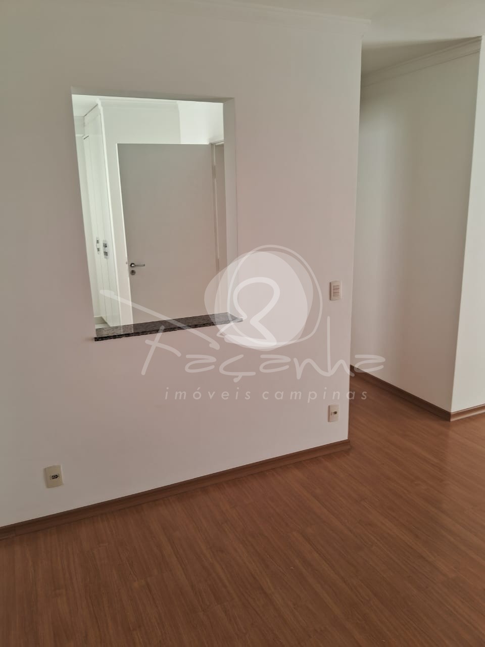 Apartamento à venda com 3 quartos, 76m² - Foto 2