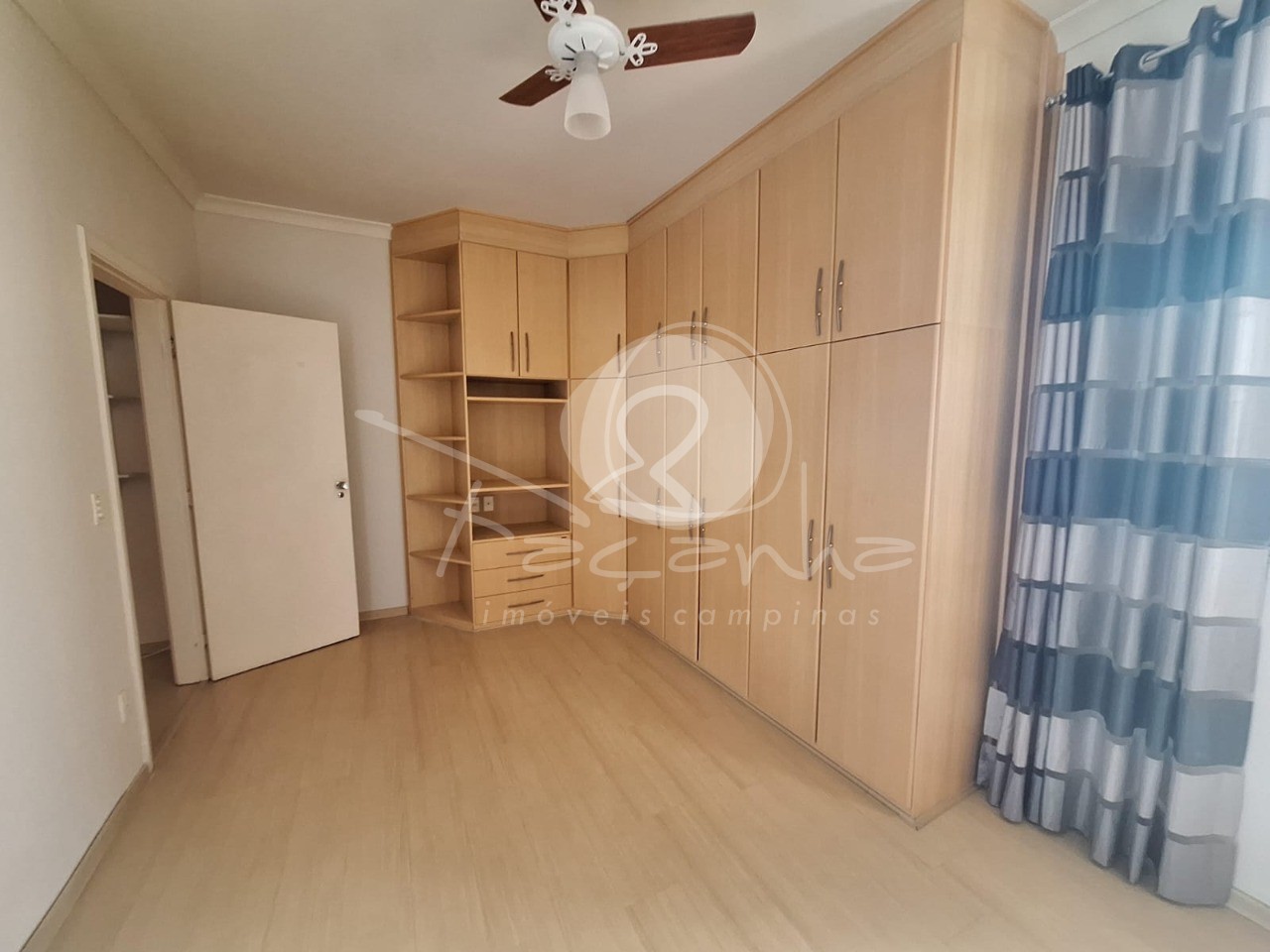 Apartamento à venda com 1 quarto, 50m² - Foto 4