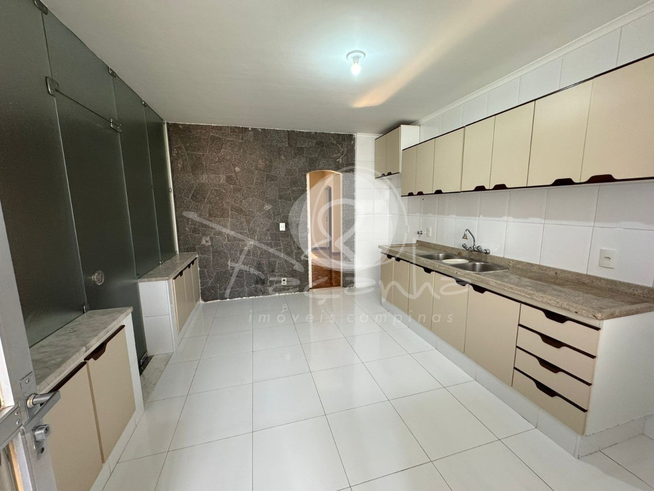 Apartamento à venda com 3 quartos, 170m² - Foto 22