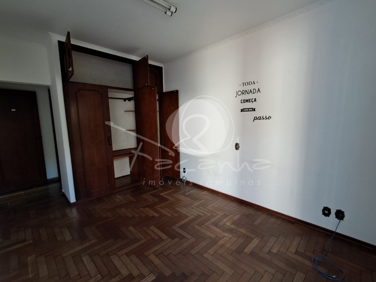 Casa à venda com 3 quartos, 450m² - Foto 23