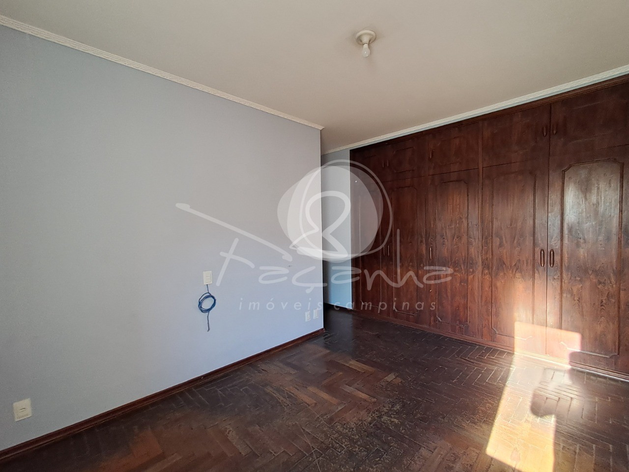 Casa à venda com 3 quartos, 450m² - Foto 27