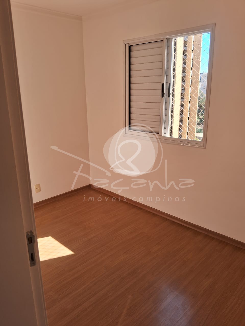 Apartamento à venda com 3 quartos, 76m² - Foto 8